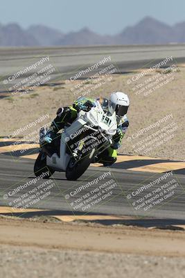 media/Oct-02-2025-Racers Edge (Thu) [[2c91cb6ab3]]/2-A Group/Session 5-Turn 12 (130pm)/